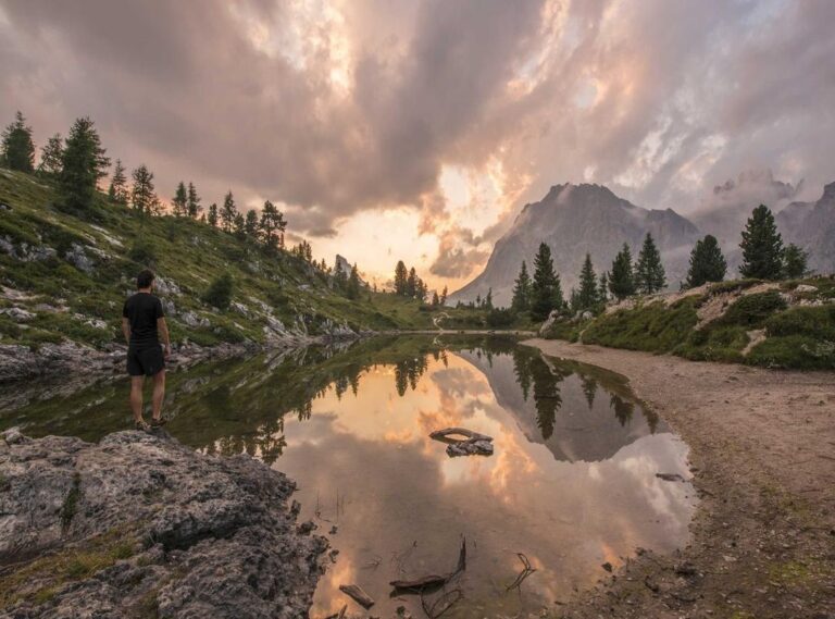 ce tara are prefix +96